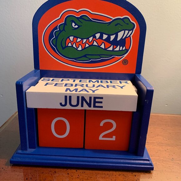 HANNA'S HANDIEWORKS Other - COPY - FLORIDA GATORS COLLEGIATE  PERPETUAL CALENDAR NWT